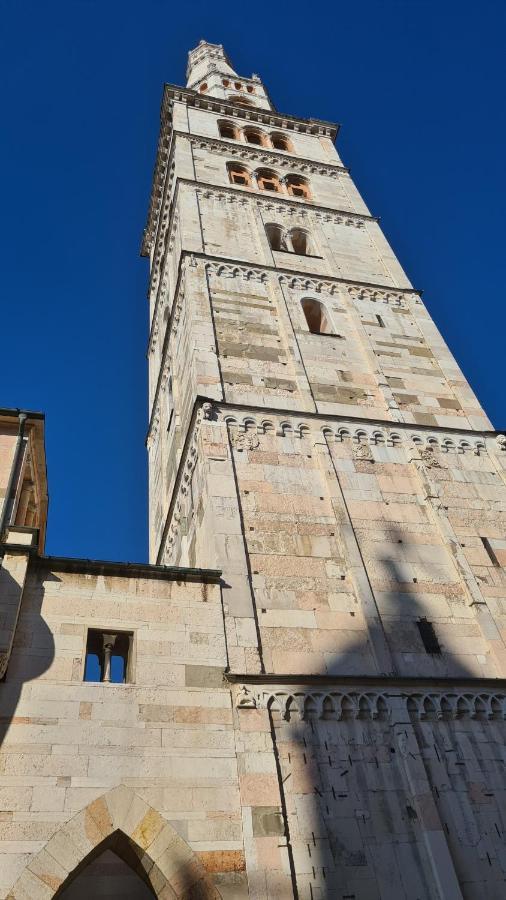 Casa Viola, Deliziosa Mansarda In Centro Storico Διαμέρισμα Μόντενα Εξωτερικό φωτογραφία